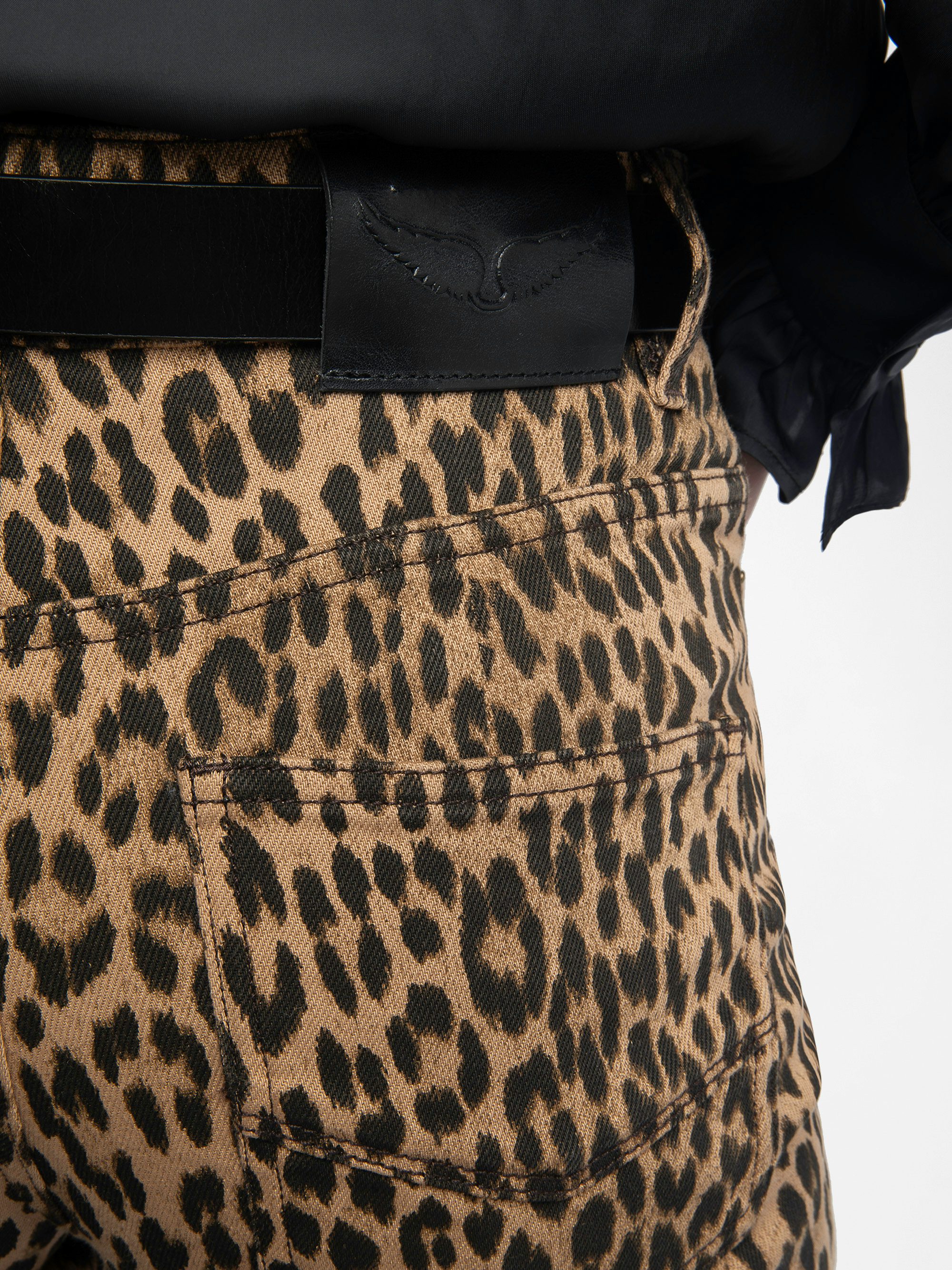 Jean Evy - Wide-fit multi-pocket trousers in leopard print denim.